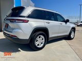 Used 2025 Jeep Grand Cherokee Laredo w/ Luxury Tech Group I image 3