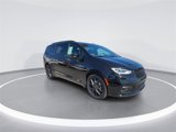 Certified 2024 Chrysler Pacifica Touring-L w/ S Appearance Package image 2