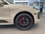 Used 2024 Porsche Macan GTS image 4