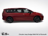 New 2026 Chrysler Pacifica Select image 2