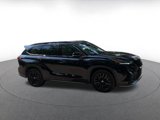 Used 2024 Toyota Highlander XSE image 2