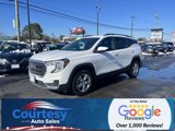 Used 2023 GMC Terrain SLE w/ Driver Convenience Package image 3