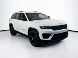 Used 2023 Jeep Grand Cherokee Altitude image 3