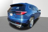 New 2025 GMC Acadia Denali image 3