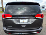 Used 2020 Chrysler Pacifica Touring-L image 6