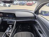 Used 2023 Hyundai Elantra SEL w/ Convenience Package image 4