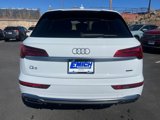 Used 2024 Audi Q5 2.0T Premium w/ Convenience Package image 4