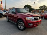 Used 2017 Ford Expedition XLT image 2