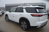 New 2025 Nissan Pathfinder Platinum w/ Cargo Package image 5