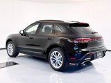 Used 2024 Porsche Macan image 3