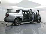 Used 2025 Chevrolet Suburban RST image 4