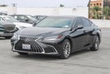 Used 2024 Lexus ES 300h w/ Luxury Package image 3