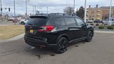 Used 2025 Subaru Ascent Onyx Edition image 5
