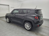 Used 2023 Jeep Renegade Latitude image 3