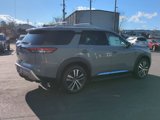 New 2025 Nissan Pathfinder Platinum w/ Black Appearance Package image 3