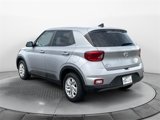 Used 2022 Hyundai Venue SE image 3