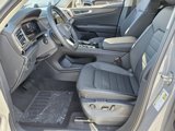 New 2025 Volkswagen Atlas SEL image 3