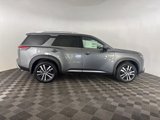 New 2025 Nissan Pathfinder Platinum image 4