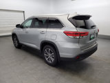 Used 2019 Toyota Highlander XLE image 5