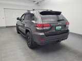 Used 2020 Jeep Grand Cherokee Laredo image 5