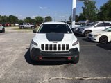 Used 2018 Jeep Cherokee Trailhawk image 2