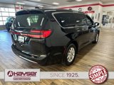 New 2025 Chrysler Pacifica Select image 5