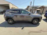 Used 2024 Jeep Compass Latitude image 2