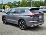 Used 2023 Mitsubishi Outlander SEL image 3