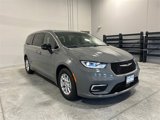 New 2025 Chrysler Pacifica Select image 4