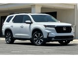 New 2025 Honda Pilot Elite image 2