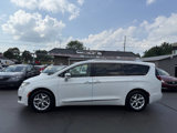 Used 2020 Chrysler Pacifica Limited image 5