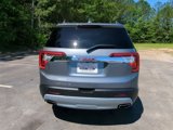 Certified 2022 GMC Acadia SLE w/ Driver Convenience Package image 5