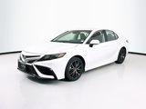 Used 2024 Toyota Camry SE image 3