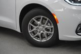 New 2025 Chrysler Pacifica Select image 4