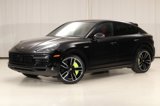 Used 2023 Porsche Cayenne Turbo S image 4