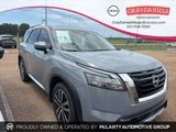 New 2025 Nissan Pathfinder Platinum image 6