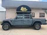 Used 2024 Jeep Gladiator Rubicon w/ Technology Group image 2
