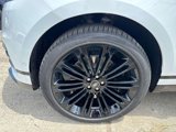 New 2026 Land Rover Range Rover Velar Dynamic SE image 3