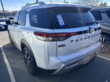 New 2025 Nissan Pathfinder Platinum w/ Black Appearance Package image 4