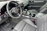 Certified 2022 Porsche Cayenne Turbo image 4