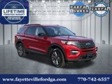 Used 2024 Ford Explorer XLT w/ Equipment Group 202A image 3