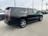 Used 2020 Cadillac Escalade ESV Premium Luxury image 3