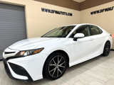 Used 2021 Toyota Camry SE image 2