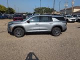 New 2026 Chevrolet Traverse LT image 2