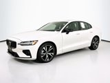 Used 2025 Volvo S60 B5 Core image 3