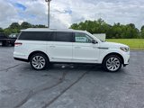 Used 2024 Lincoln Navigator L Reserve image 2