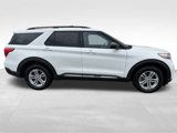 Used 2022 Ford Explorer XLT w/ Equipment Group 202A image 5