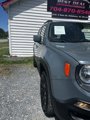 Used 2017 Jeep Renegade Altitude image 3