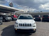Used 2017 Jeep Cherokee Latitude image 2