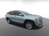 Used 2024 GMC Terrain SLT image 2